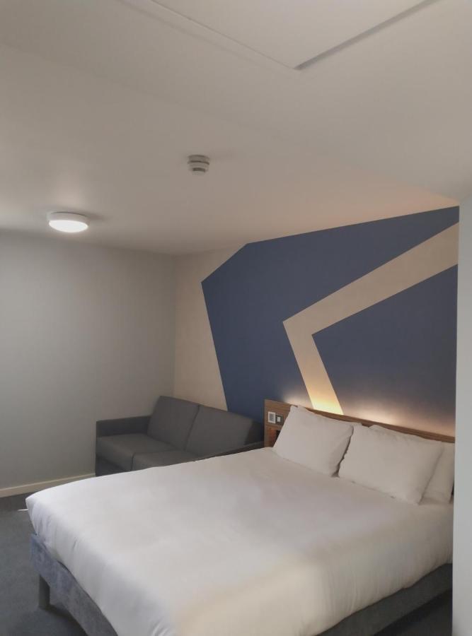 Ibis Budget London Heathrow Central Hounslow Eksteriør billede