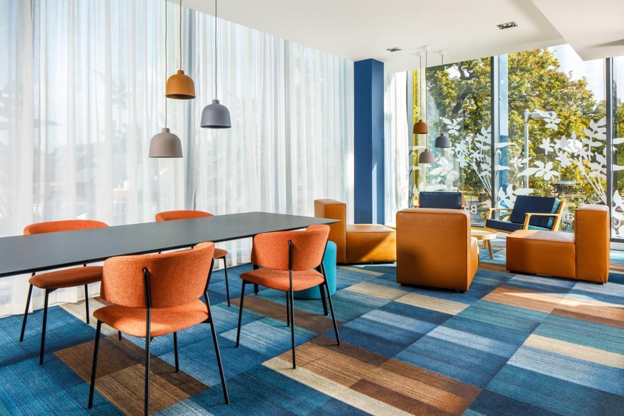 Ibis Budget London Heathrow Central Hounslow Eksteriør billede
