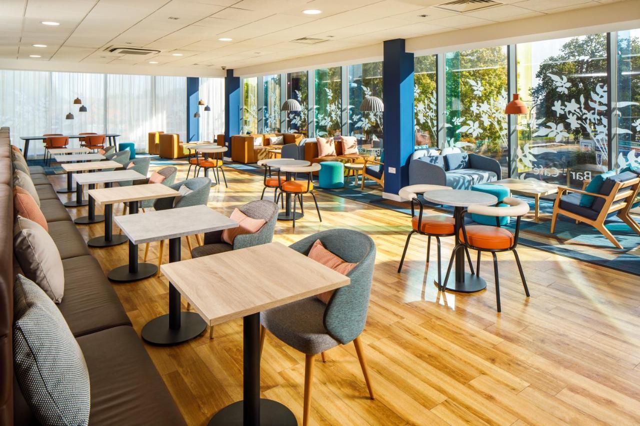 Ibis Budget London Heathrow Central Hounslow Eksteriør billede