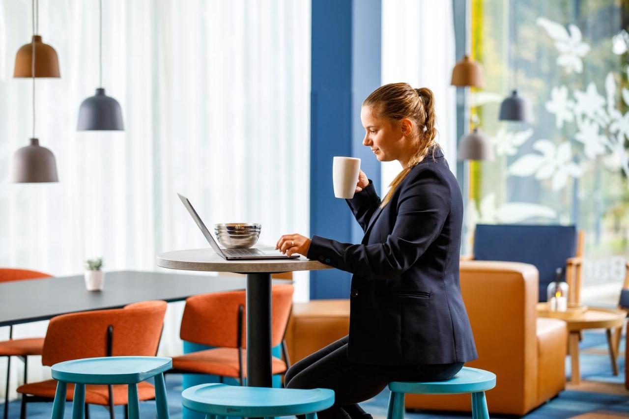 Ibis Budget London Heathrow Central Hounslow Eksteriør billede