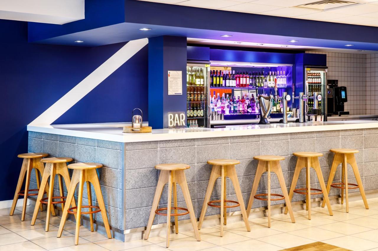 Ibis Budget London Heathrow Central Hounslow Eksteriør billede