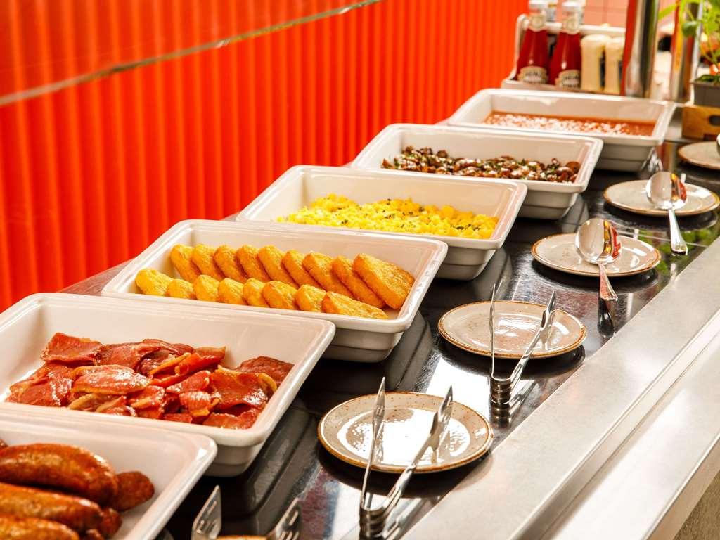 Ibis Budget London Heathrow Central Hounslow Eksteriør billede